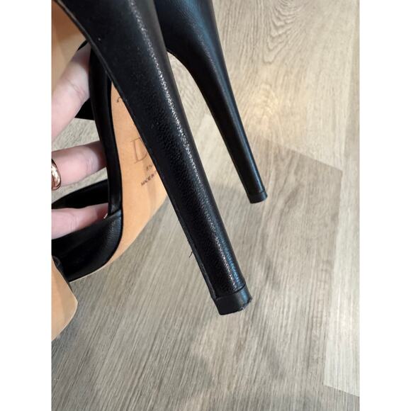 Diane von Furstenberg Black Matte Leather and Thick Elastic Strap Heels Size 8.5 - Picture 6 of 8